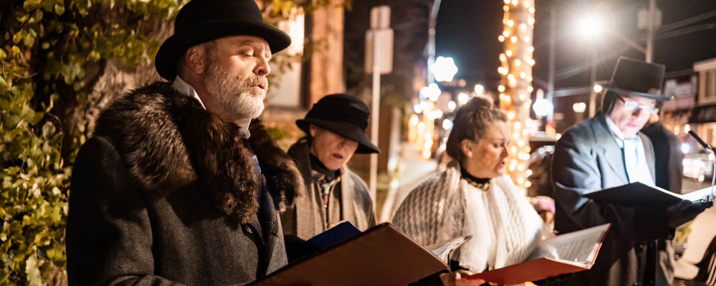 Le Tradizioni Natalizie in Inghilterra - Carol Singing